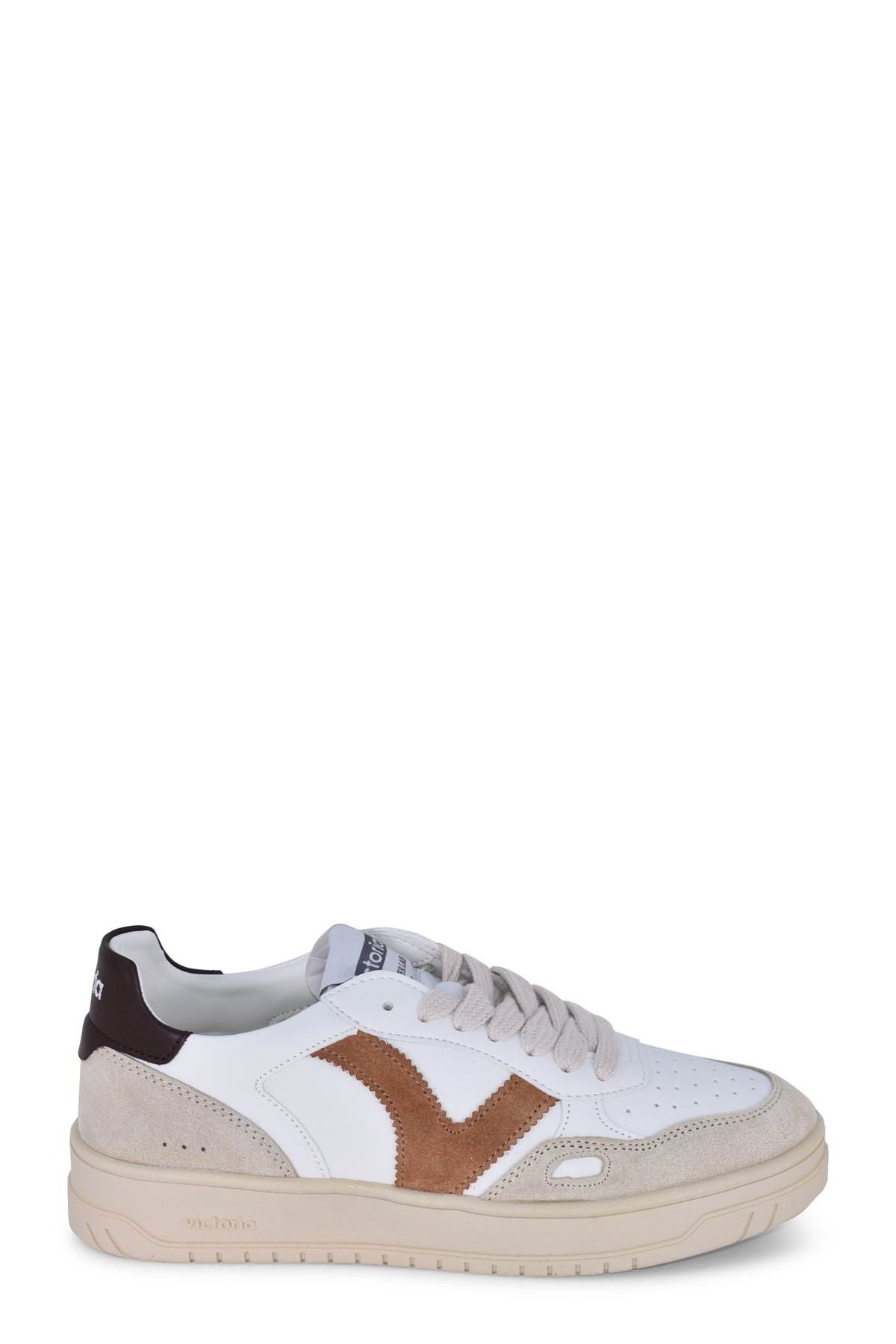 1257101CAMEL VICTORIA