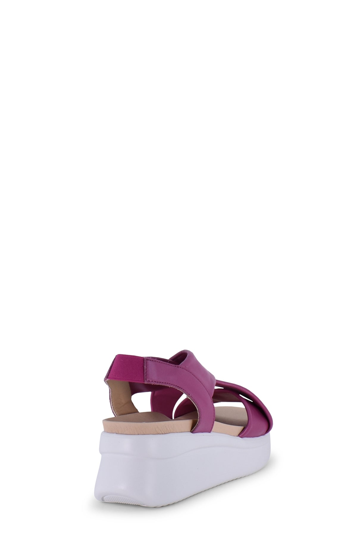 29904MAGENTA CALLAGHAN
