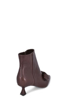 FUROREBROWN LA VITRINA